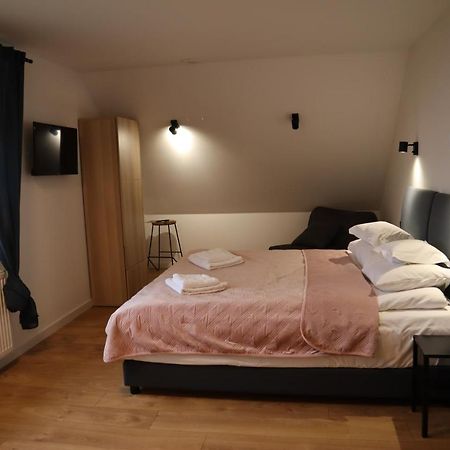 Fratole Villa Nielisz Bagian luar foto