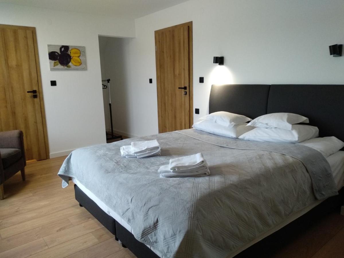 Fratole Villa Nielisz Bagian luar foto