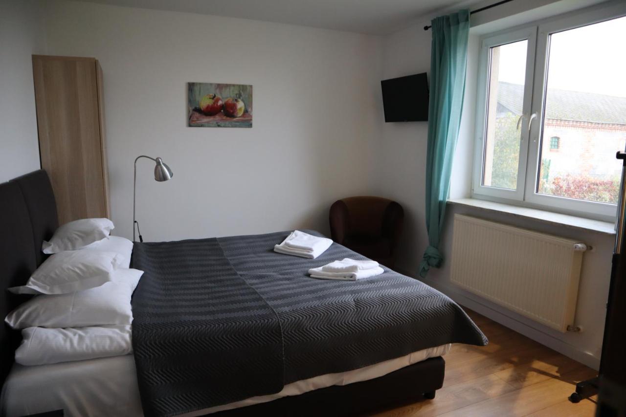 Fratole Villa Nielisz Bagian luar foto