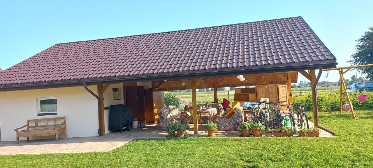 Fratole Villa Nielisz Bagian luar foto
